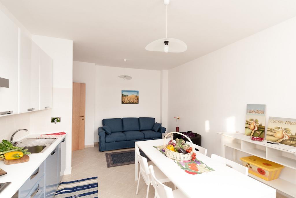 Livingapple Beach Minturno Quarto foto